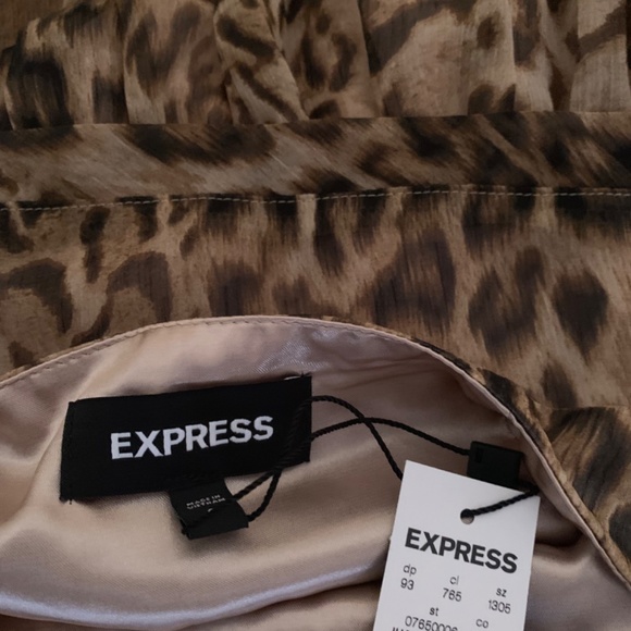Express leopard sheer skirt - Picture 2 of 3